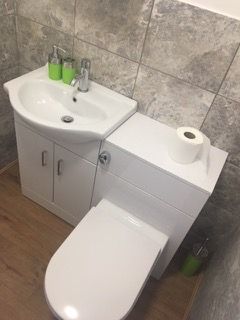 toilet in bahtroom